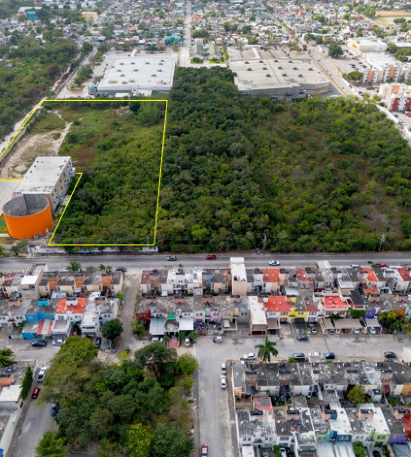 TERRENO EN VENTA EN AV LEONA VICARIO CANCUN